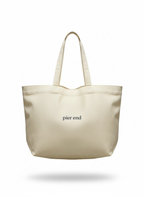 Studio product image of the XL tote bag